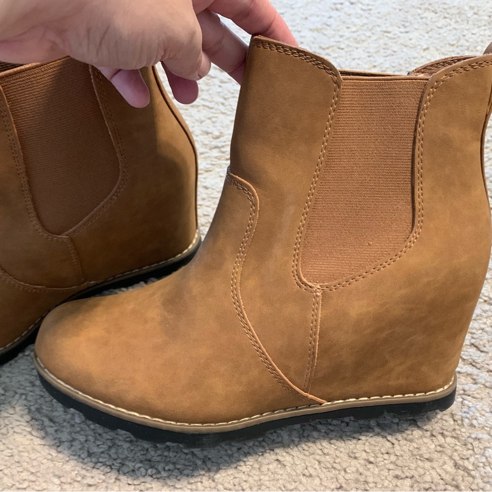 Women’s Target Booties - Picture 4 of 13